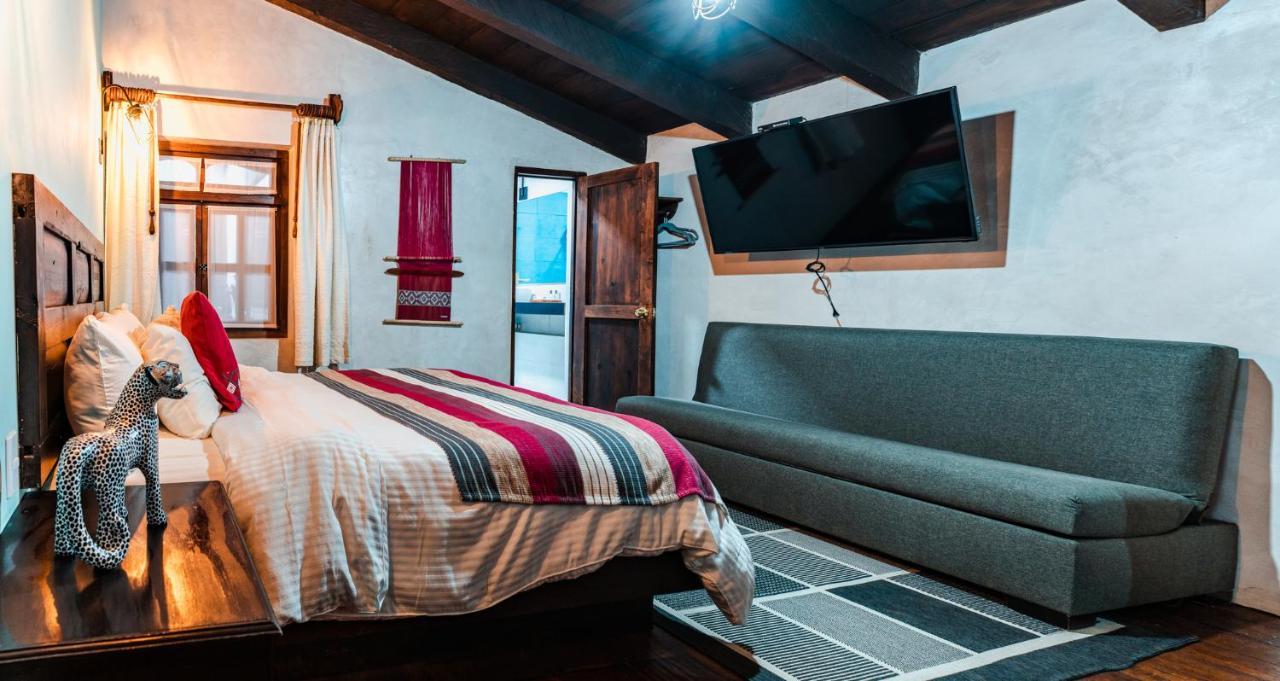 Yox Hotel Boutique San Cristóbal de Las Casas Εξωτερικό φωτογραφία A room at the hotel