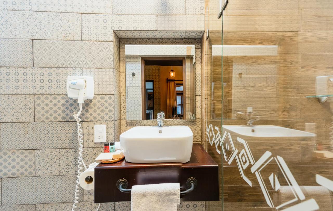 Yox Hotel Boutique San Cristóbal de Las Casas Εξωτερικό φωτογραφία Bathroom