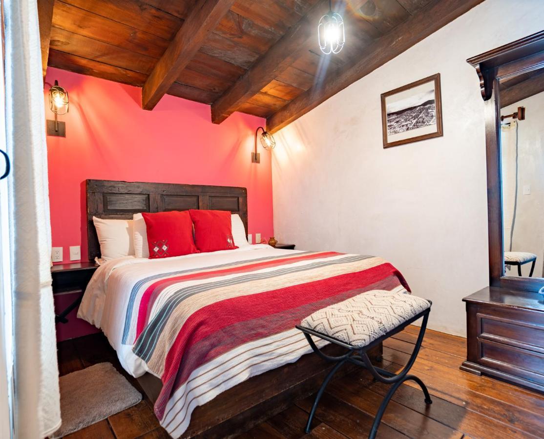 Yox Hotel Boutique San Cristóbal de Las Casas Εξωτερικό φωτογραφία A bedroom at the hotel