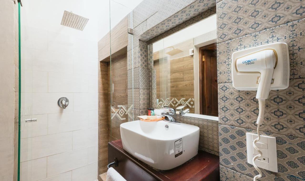 Yox Hotel Boutique San Cristóbal de Las Casas Εξωτερικό φωτογραφία Bathroom